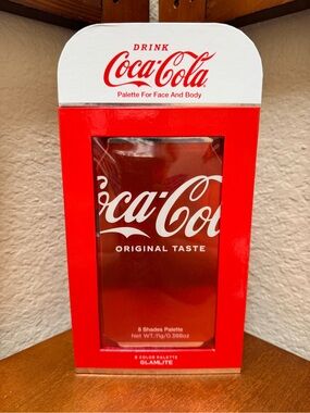 🔹New.. Coca-Cola x Glam lite limited-edition Original Palette